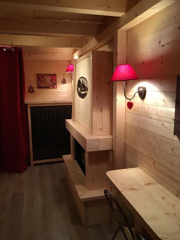 Bed and Breakfast Relais Mont Jura Adults Only Леле Номер фото