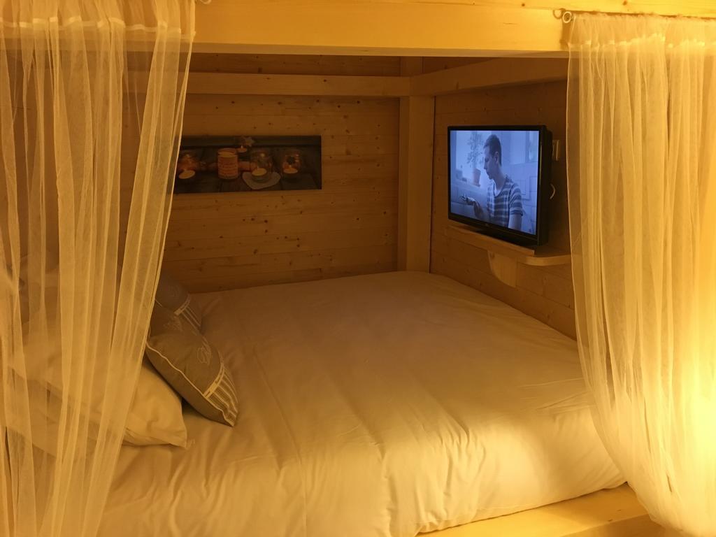 Bed and Breakfast Relais Mont Jura Adults Only Леле Екстер'єр фото